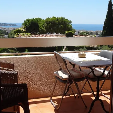 2 Bedroom Modern In With Sea View * Antibes